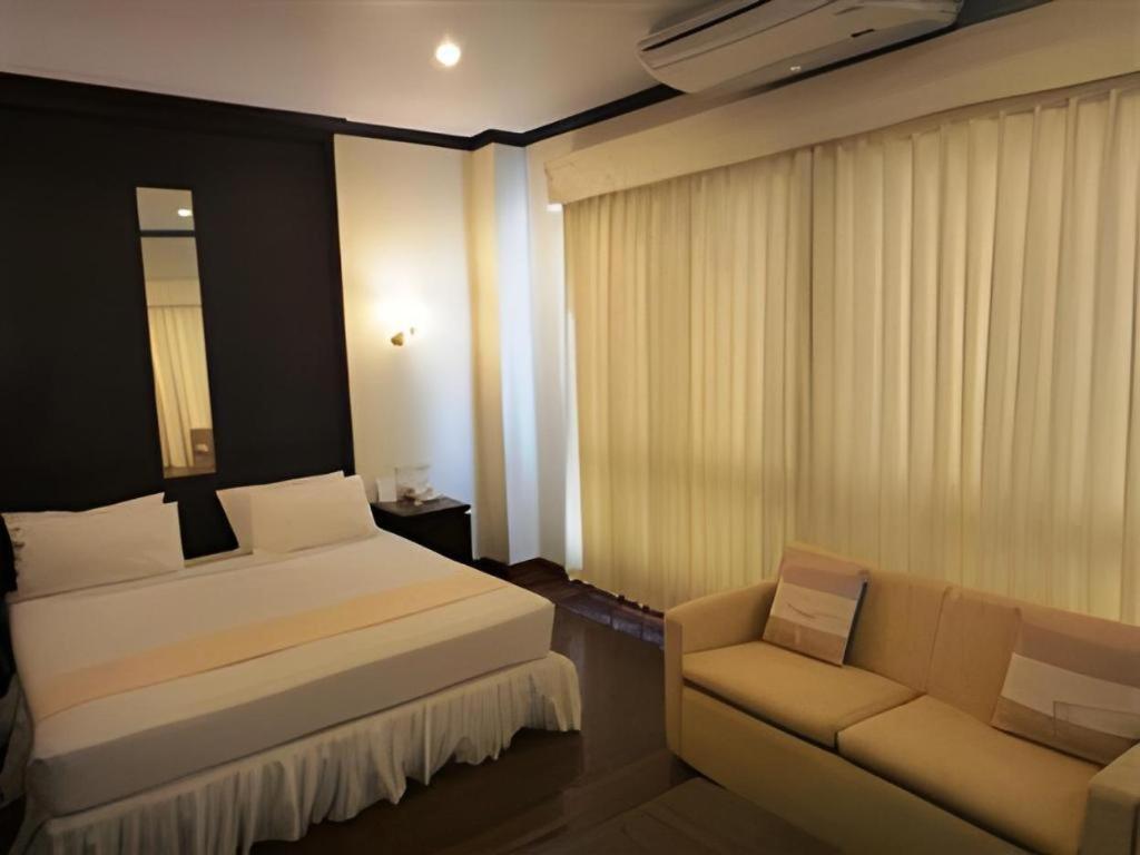 Kasem Garden Hotel Surin Ban Nong Tao Exterior foto